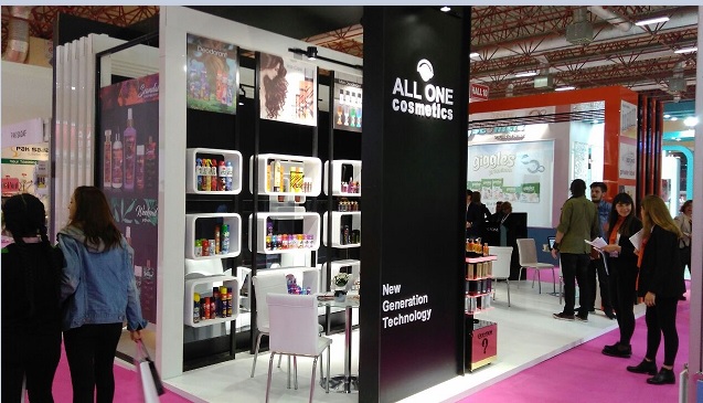magaza_vitrin_calismalari_01_allone_cosmetics