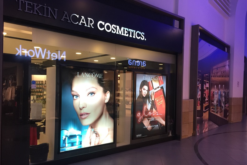 magaza_vitrin_calismalari_09_tekin_acar_kozmetik