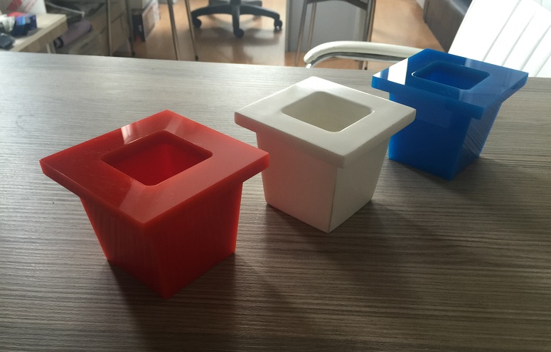 pleksi_ev_urunleri_04_10_mm_muhtelif_renklerde_dekoratif_pleksiglas_saksi_tekli