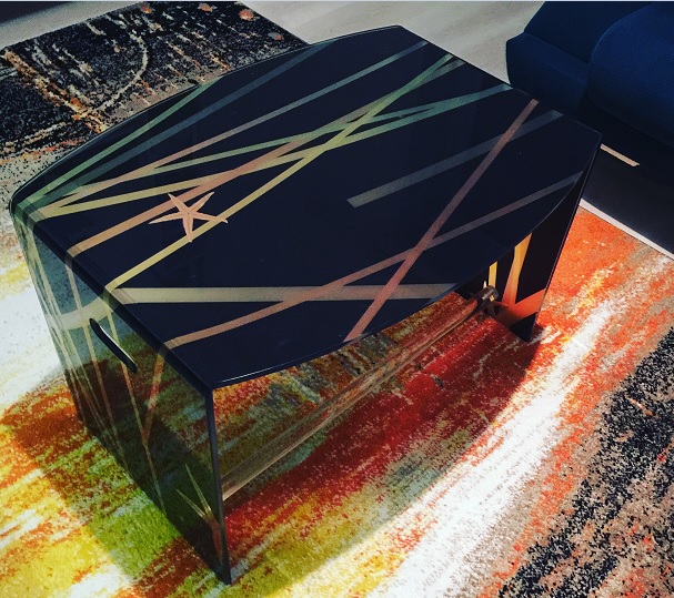 pleksi_ev_urunleri_13_pleksiglas_oval_sehpa