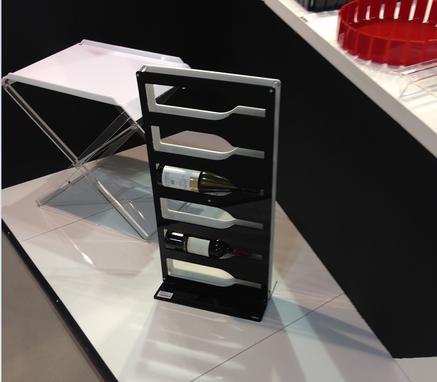 pleksi_ev_urunleri_15_siyah_pleksiglas_saraplik