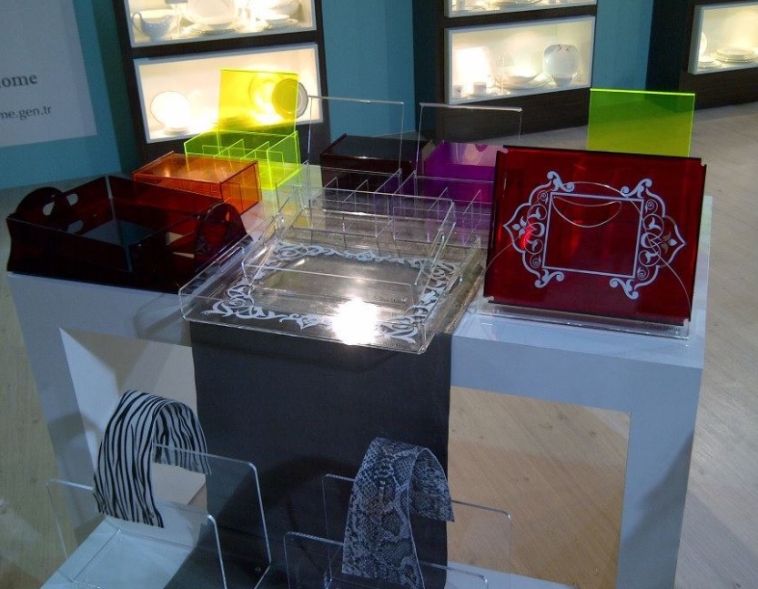 pleksi_ev_urunleri_19_renkli_pleksiglas_lazer_kesim_calismalari
