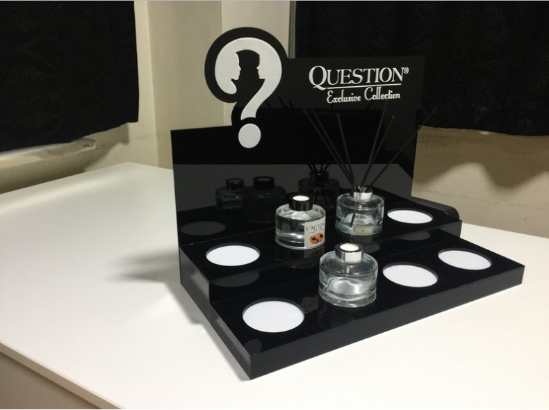 pleksi_kozmetik_standi_01