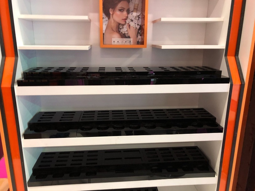 pleksi_kozmetik_standi_22