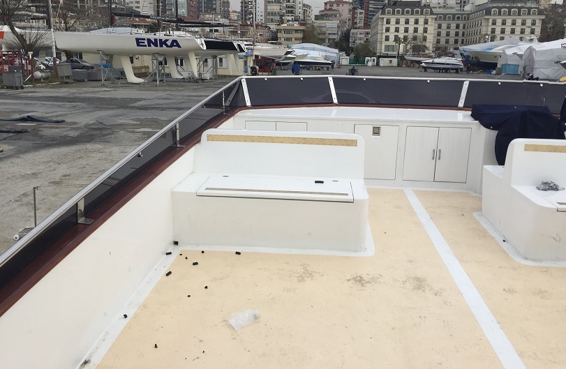 pleksi_yat_ve_tekne_calismalari_05_pleksiglas_dekor_calismalari