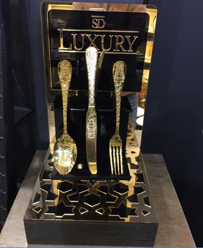 pleksi_zuccaciye_standlari_09_sd_luxury_catal_kasik_bicak